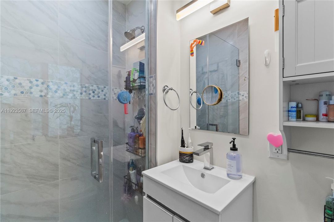 待售: $920,000 (4 贝兹, 3 浴室, 2172 平方英尺)