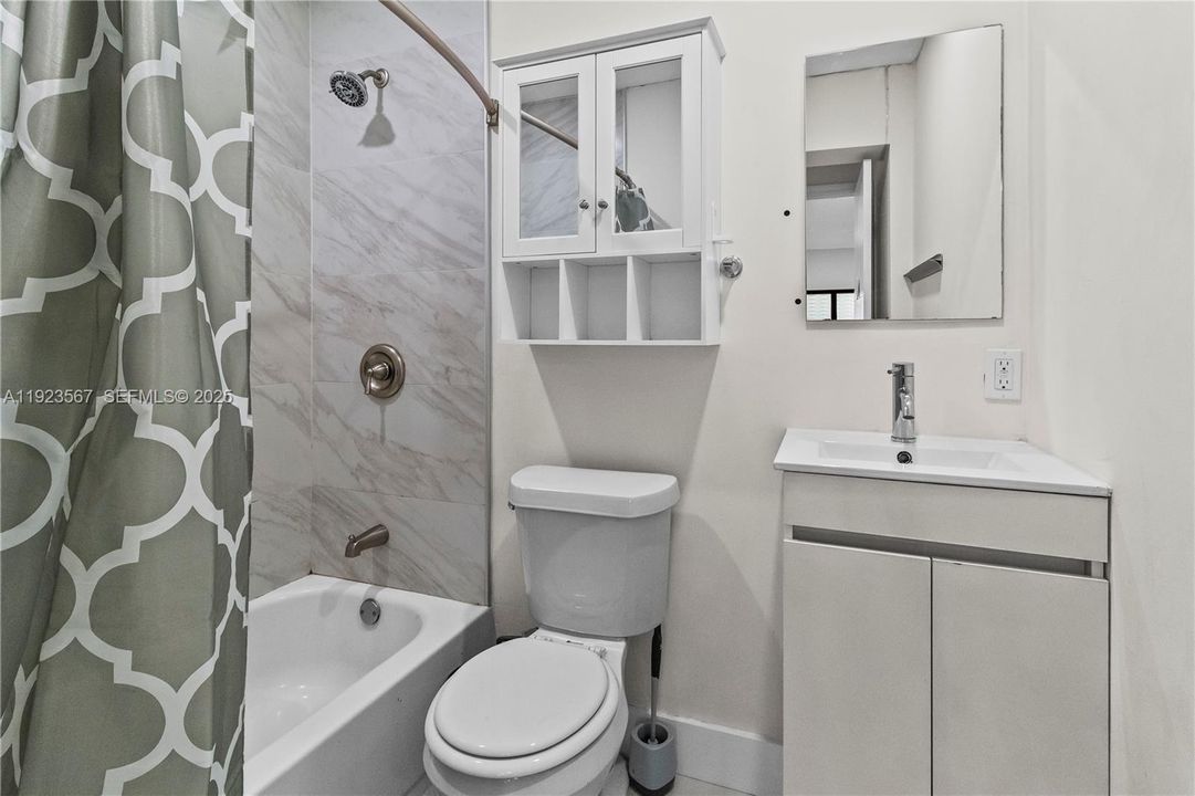 待售: $920,000 (4 贝兹, 3 浴室, 2172 平方英尺)