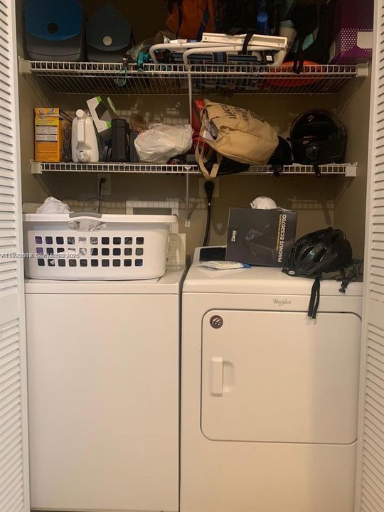 For Rent: $2,950 (3 beds, 2 baths, 1408 Square Feet)