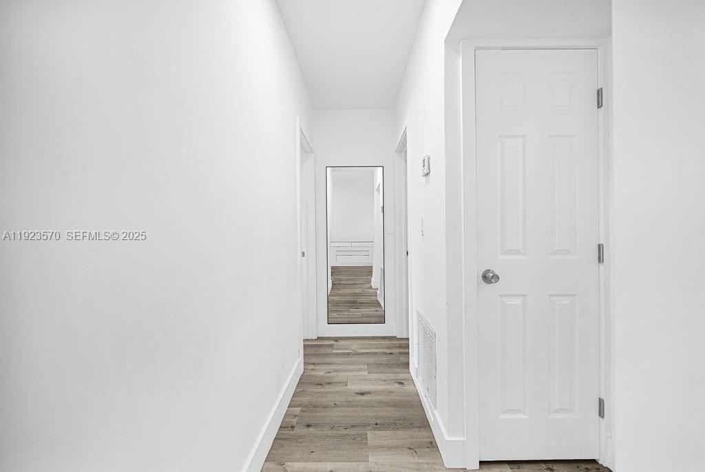 出租: $5,999 (3 贝兹, 2 浴室, 1418 平方英尺)