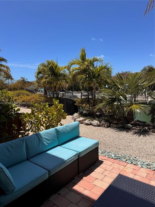 For Rent: $3,600 (2 beds, 1 baths, 1056 Square Feet)