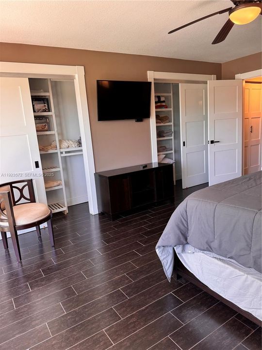 For Rent: $3,600 (2 beds, 1 baths, 1056 Square Feet)