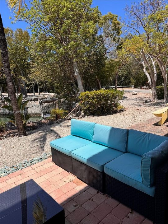 For Rent: $3,600 (2 beds, 1 baths, 1056 Square Feet)