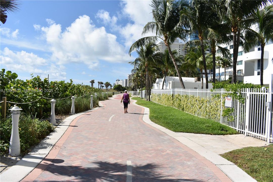 For Rent: $6,000 (1 beds, 2 baths, 1151 Square Feet)