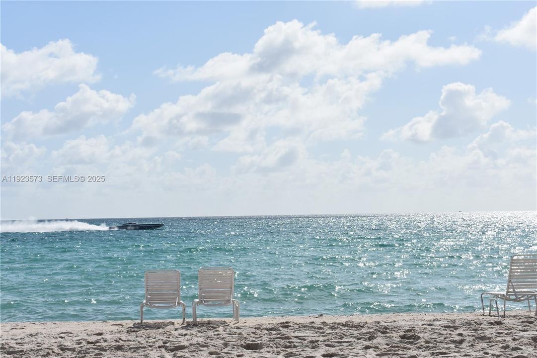 For Rent: $6,000 (1 beds, 2 baths, 1151 Square Feet)