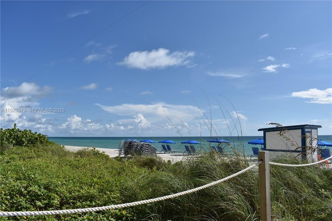 For Rent: $6,000 (1 beds, 2 baths, 1151 Square Feet)