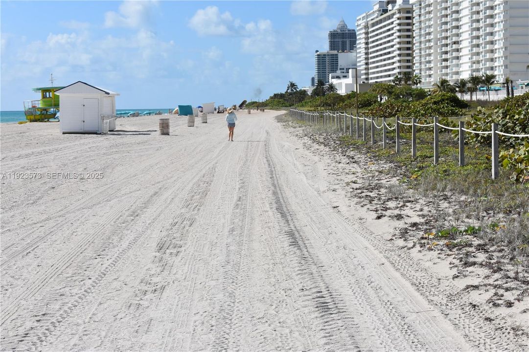 For Rent: $6,000 (1 beds, 2 baths, 1151 Square Feet)