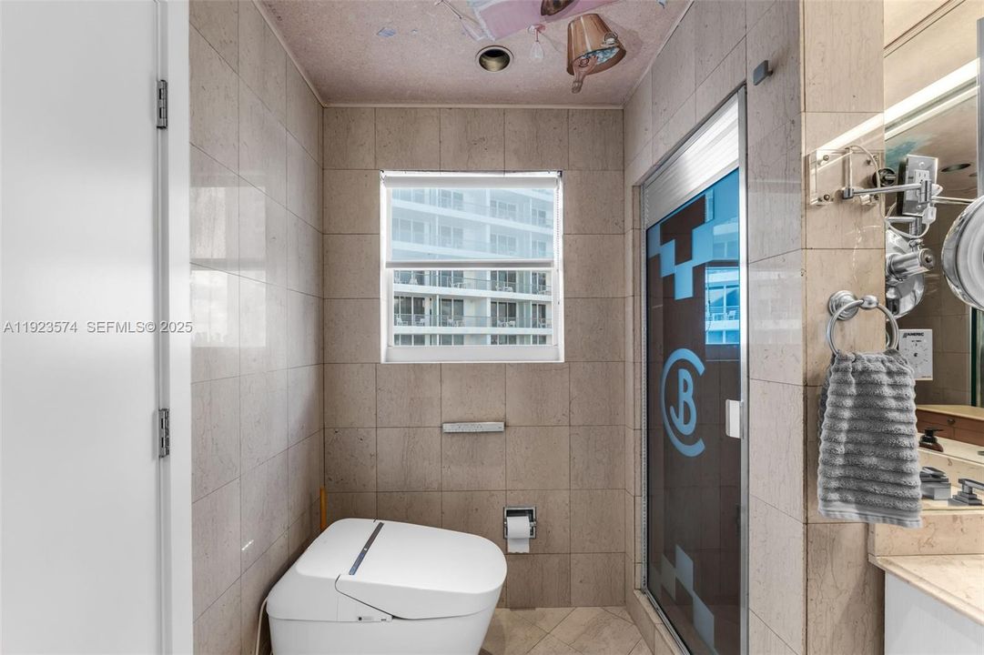 For Rent: $6,500 (2 beds, 2 baths, 1760 Square Feet)