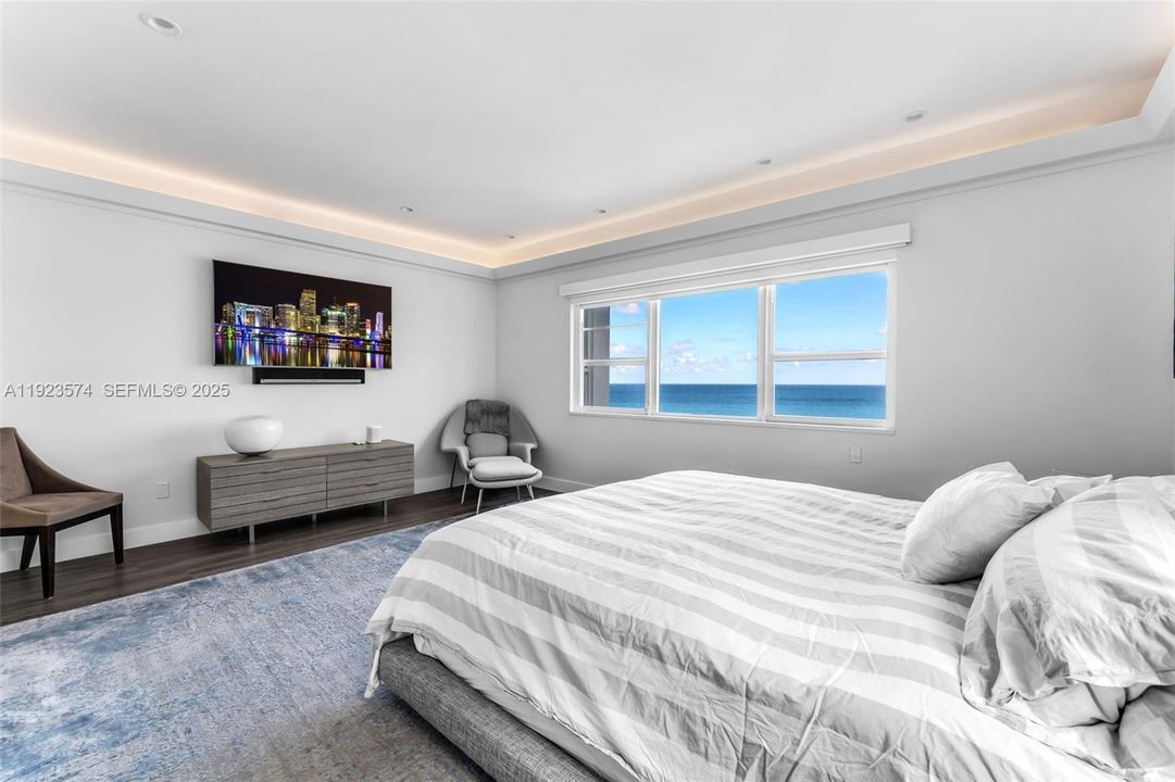 For Rent: $6,500 (2 beds, 2 baths, 1760 Square Feet)