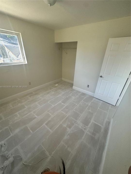 В аренду: $1,750 (2 спален, 1 ванн, 700 Квадратных фут)