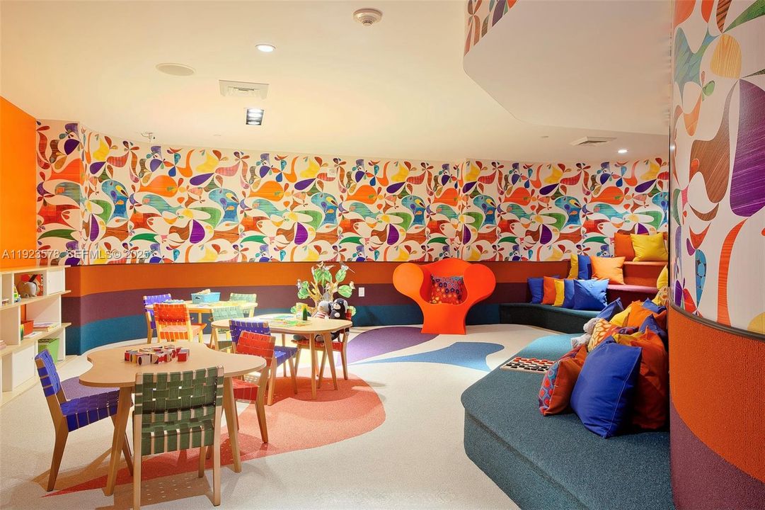 For Sale: $1,625,000 (3 beds, 3 baths, 1708 Square Feet)