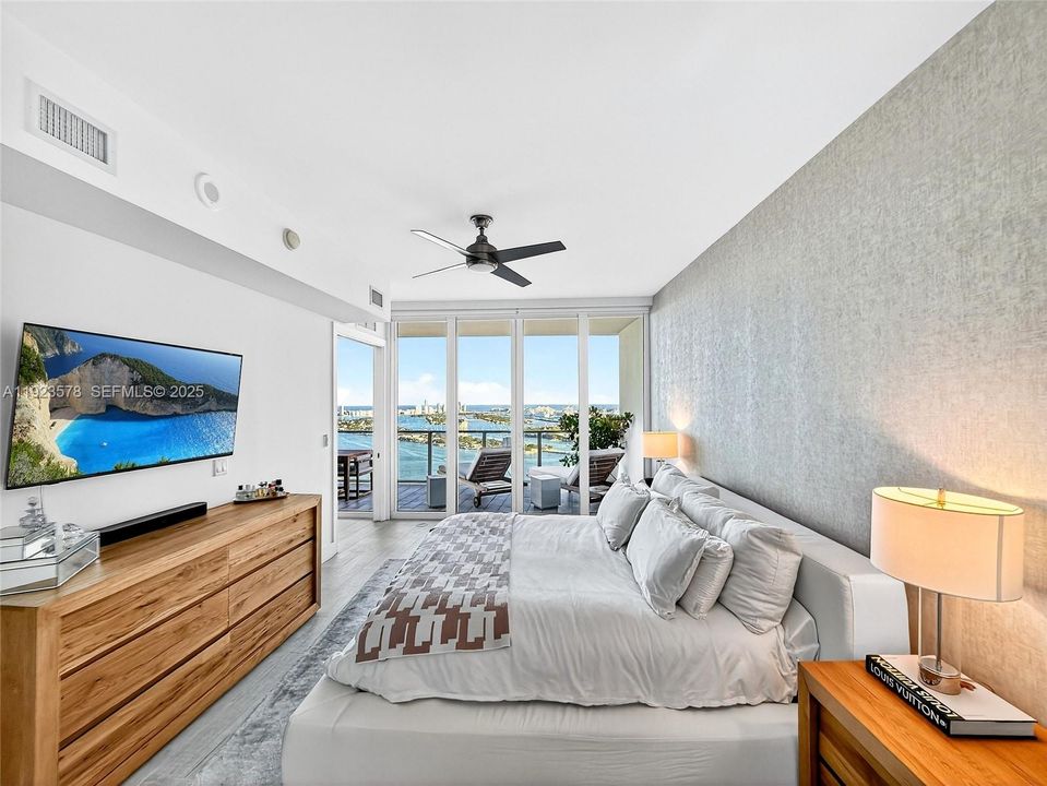 For Sale: $1,625,000 (3 beds, 3 baths, 1708 Square Feet)