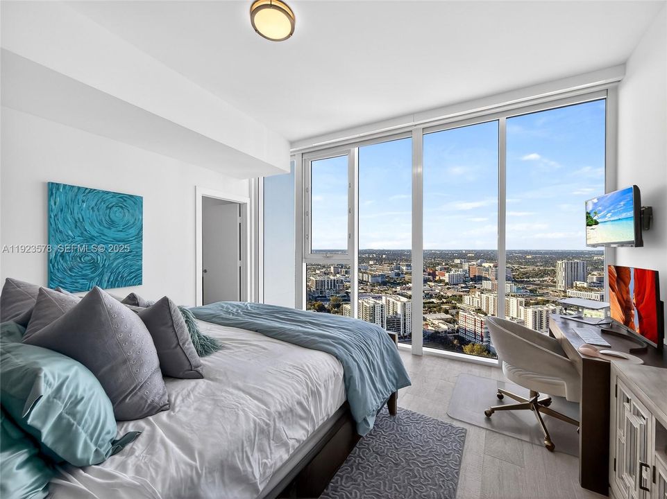 For Sale: $1,625,000 (3 beds, 3 baths, 1708 Square Feet)