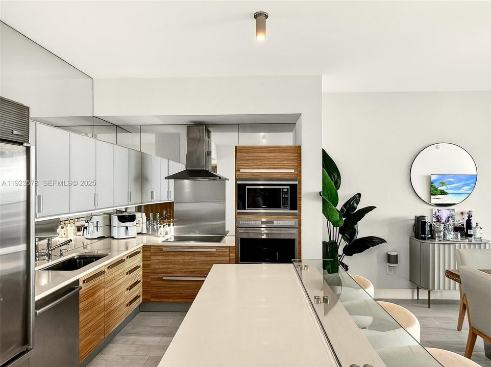 For Sale: $1,625,000 (3 beds, 3 baths, 1708 Square Feet)