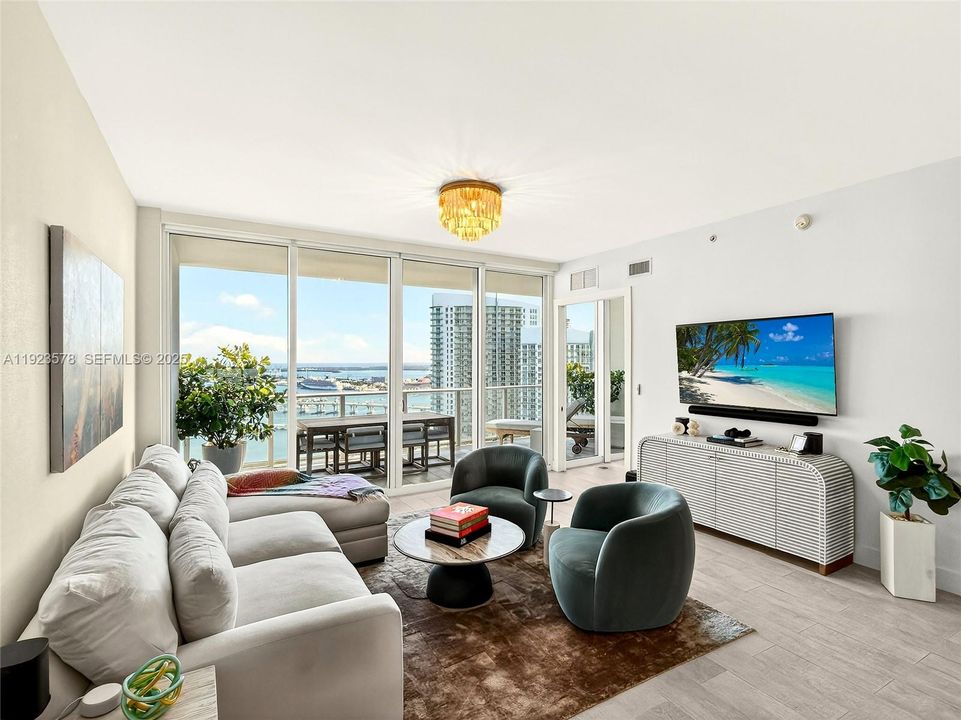 For Sale: $1,625,000 (3 beds, 3 baths, 1708 Square Feet)