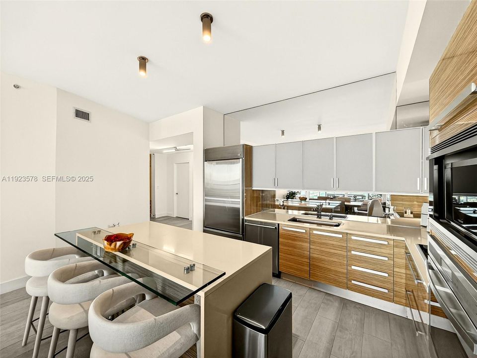 For Sale: $1,625,000 (3 beds, 3 baths, 1708 Square Feet)