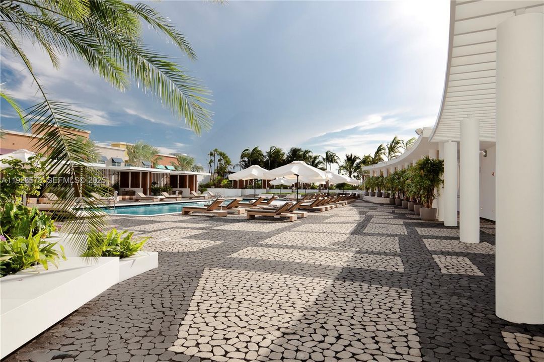 For Sale: $1,625,000 (3 beds, 3 baths, 1708 Square Feet)