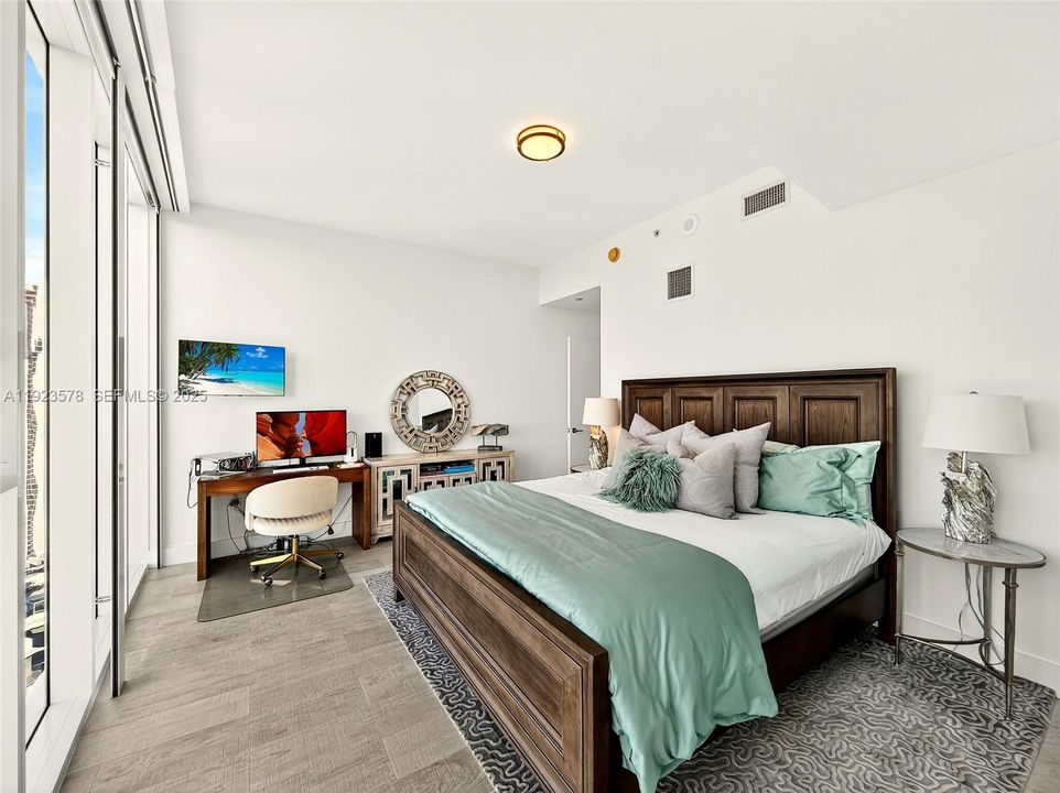 For Sale: $1,625,000 (3 beds, 3 baths, 1708 Square Feet)