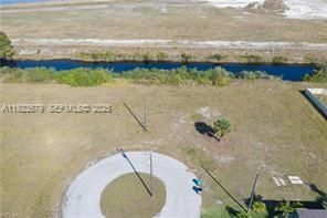 待售: $59,900 (0.28 acres)