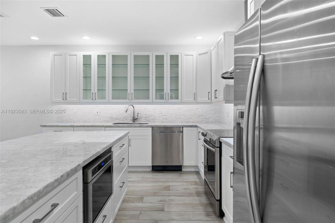 В аренду: $4,500 (3 спален, 2 ванн, 1748 Квадратных фут)