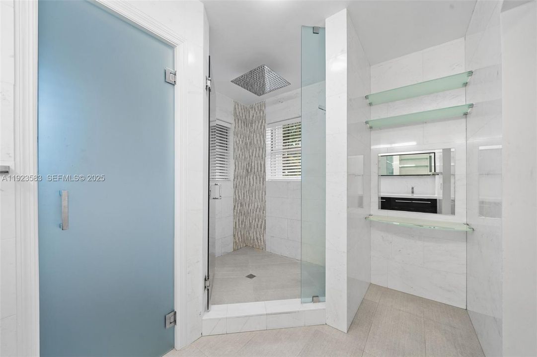 В аренду: $4,500 (3 спален, 2 ванн, 1748 Квадратных фут)