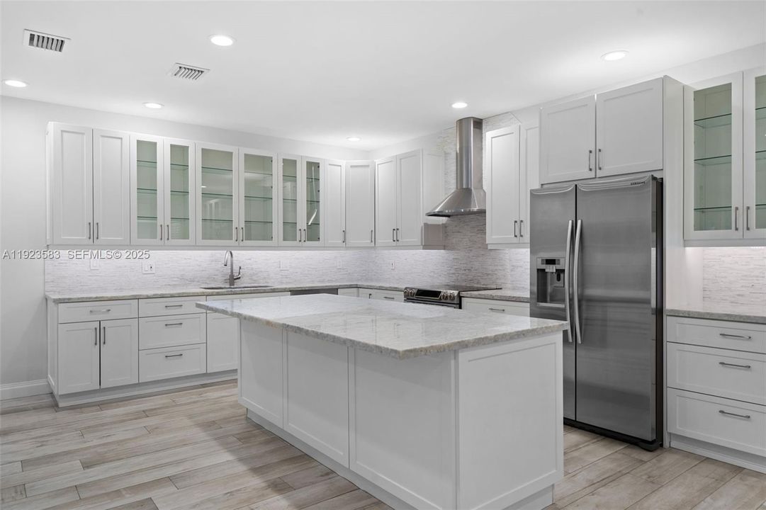 В аренду: $4,500 (3 спален, 2 ванн, 1748 Квадратных фут)