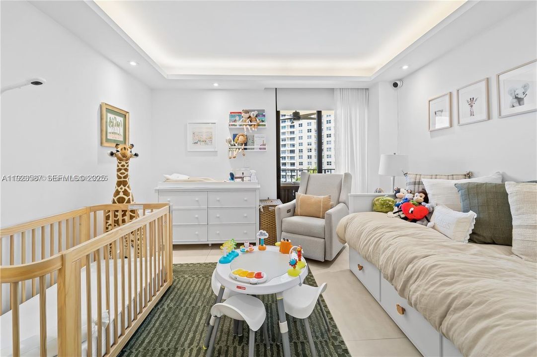 待售: $915,000 (2 贝兹, 2 浴室, 1555 平方英尺)