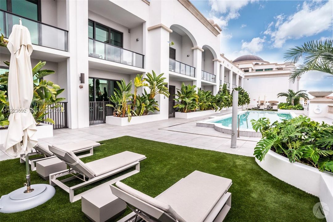 For Rent: $8,000 (2 beds, 2 baths, 1395 Square Feet)