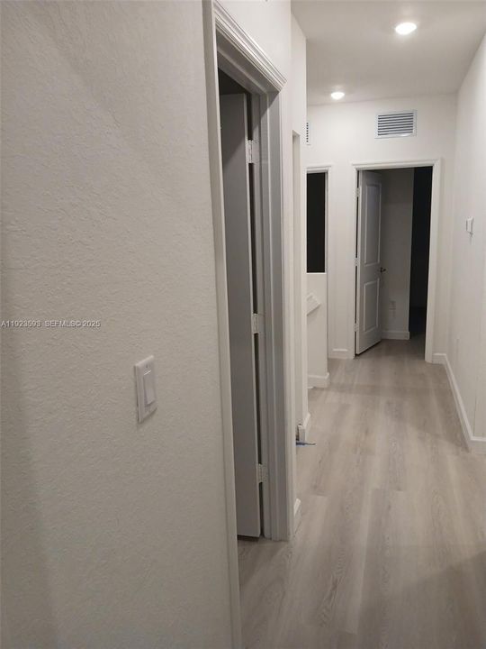 For Rent: $4,200 (5 beds, 3 baths, 2665 Square Feet)