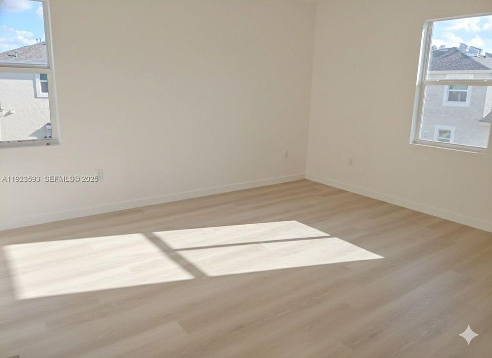 For Rent: $4,200 (5 beds, 3 baths, 2665 Square Feet)