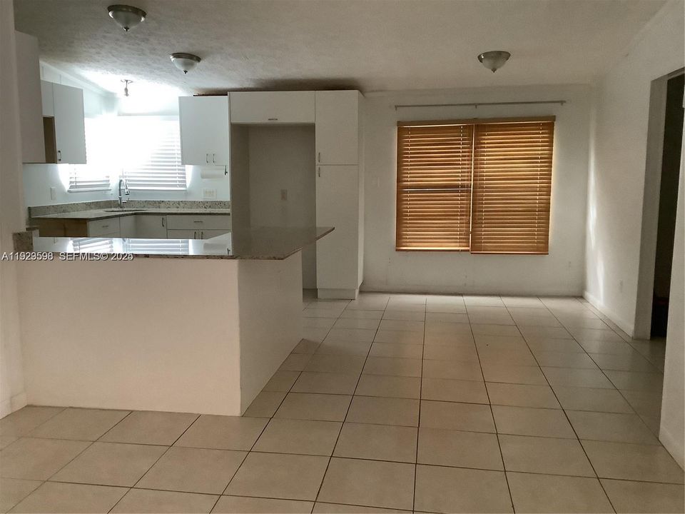 For Sale: $309,500 (3 beds, 2 baths, 1690 Square Feet)