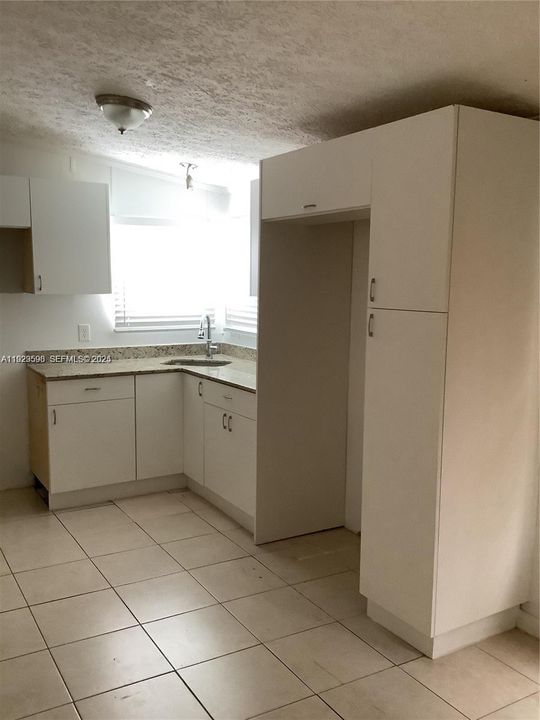 For Sale: $309,500 (3 beds, 2 baths, 1690 Square Feet)