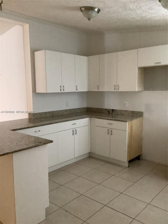 For Sale: $309,500 (3 beds, 2 baths, 1690 Square Feet)