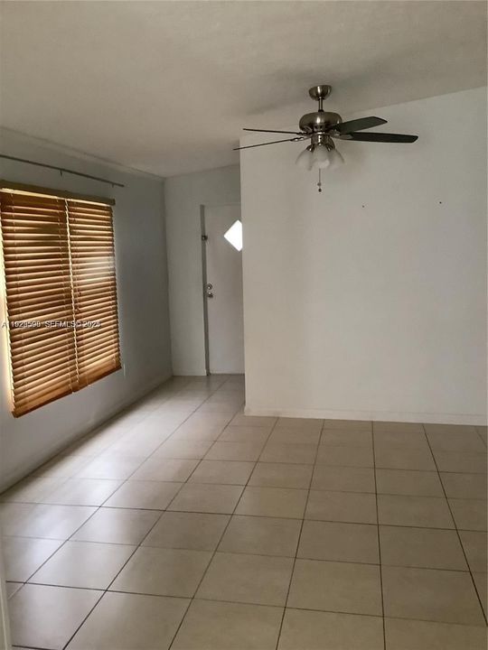 For Sale: $309,500 (3 beds, 2 baths, 1690 Square Feet)