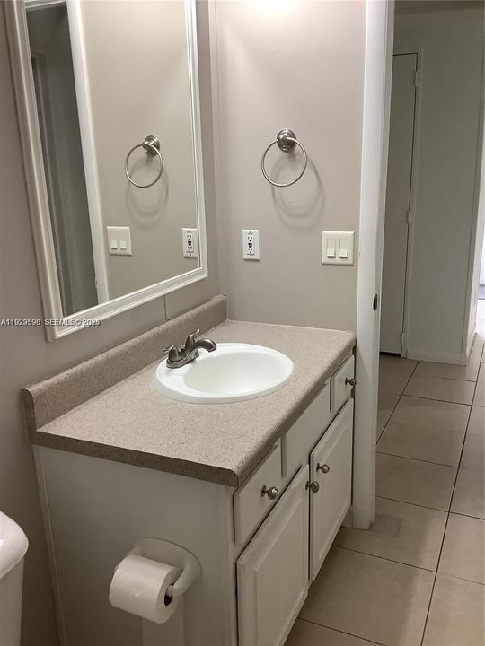 For Sale: $309,500 (3 beds, 2 baths, 1690 Square Feet)