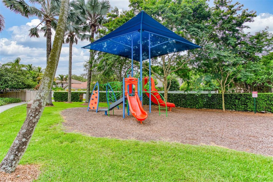 For Rent: $3,150 (3 beds, 2 baths, 1666 Square Feet)