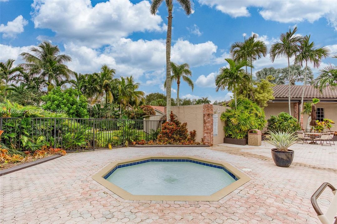 For Rent: $3,150 (3 beds, 2 baths, 1666 Square Feet)