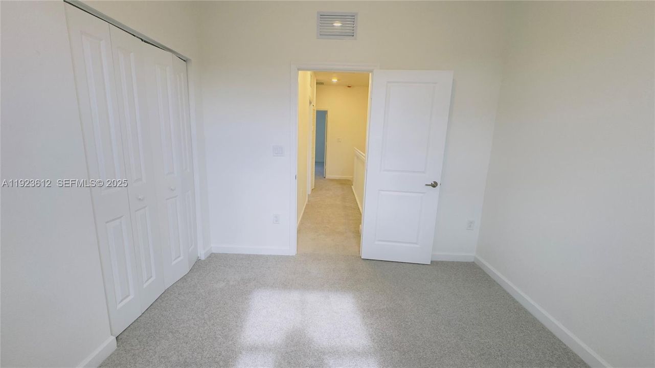 В аренду: $2,450 (3 спален, 2 ванн, 1413 Квадратных фут)