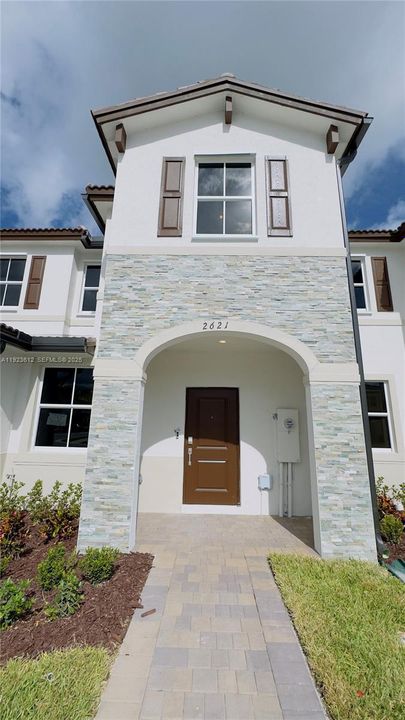 В аренду: $2,450 (3 спален, 2 ванн, 1413 Квадратных фут)