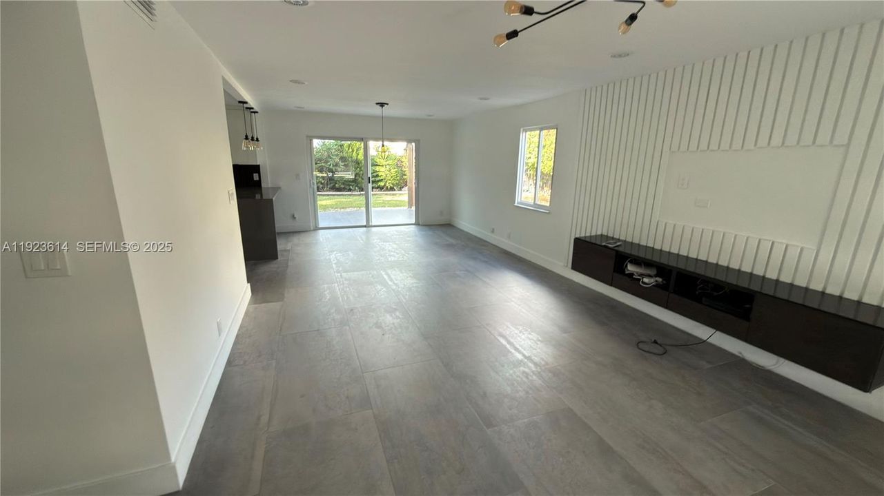 En Renta: $4,500 (3 camas, 2 baños, 1843 Pies cuadrados)