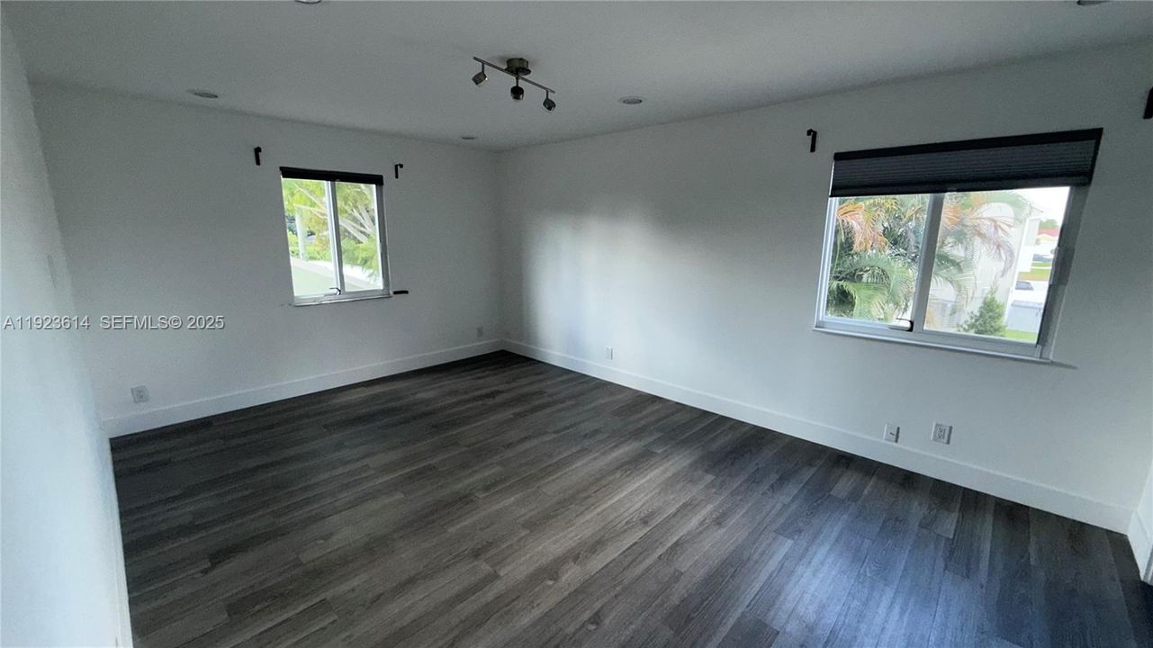 En Renta: $4,500 (3 camas, 2 baños, 1843 Pies cuadrados)