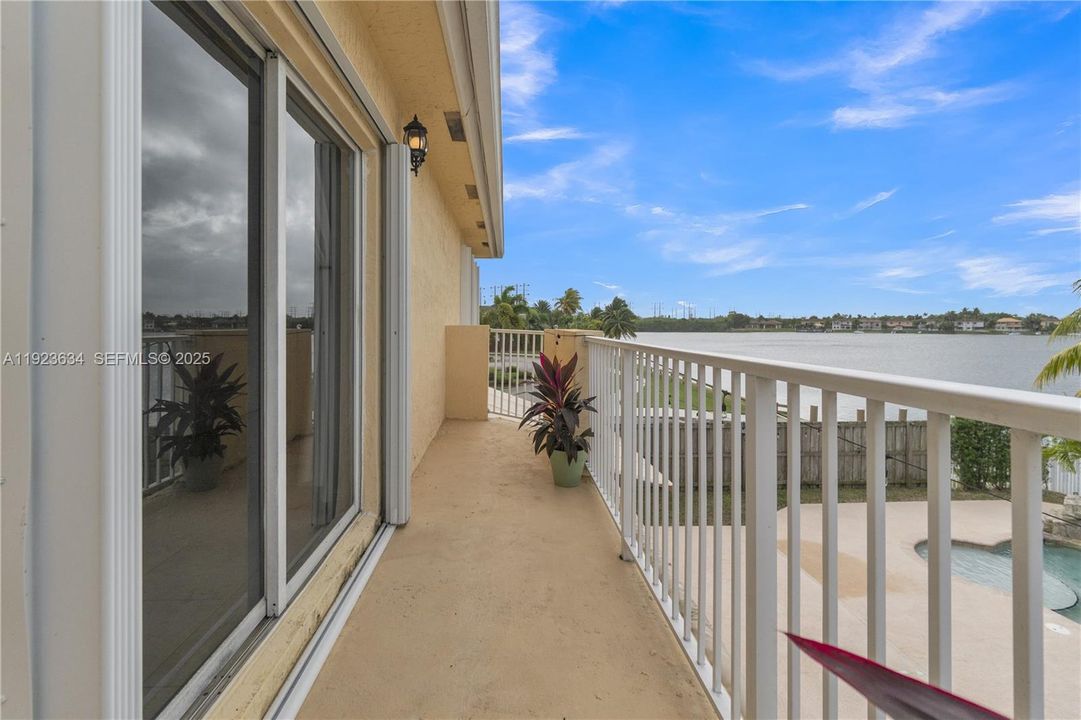 Master Bedroom Balcony