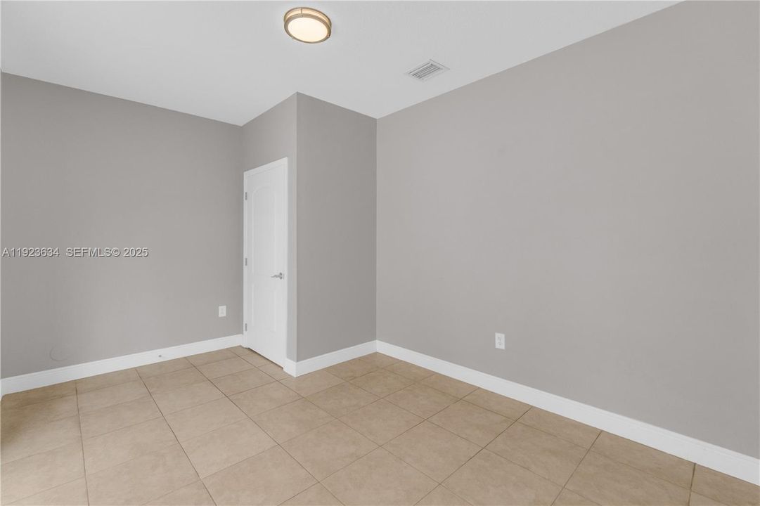 Downstairs Room - Bedroom/Office/Den