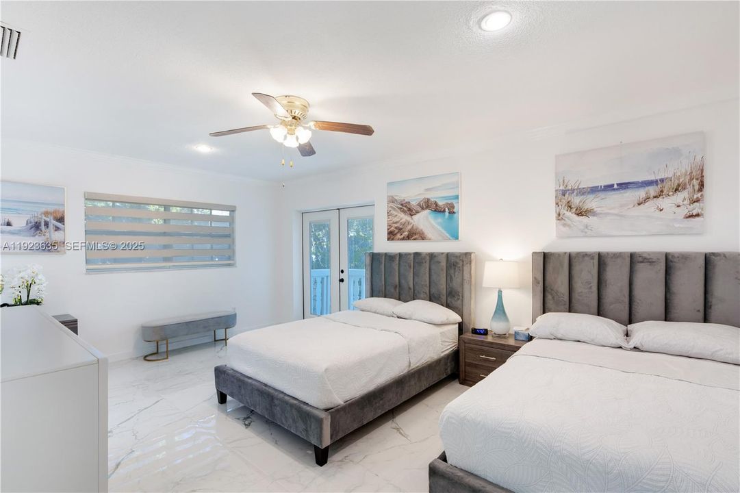 出租: $4,650 (2 贝兹, 2 浴室, 1560 平方英尺)