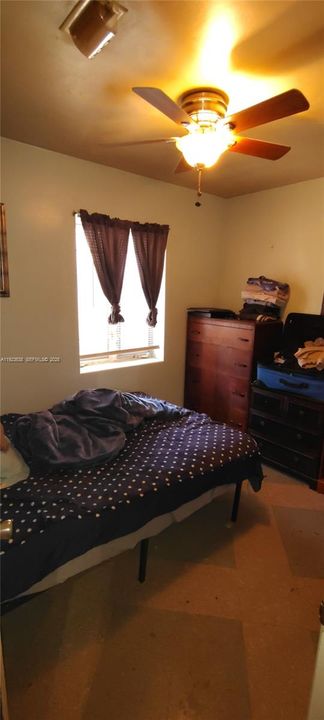 Active With Contract: $289,000 (2 beds, 1 baths, 1010 Square Feet)