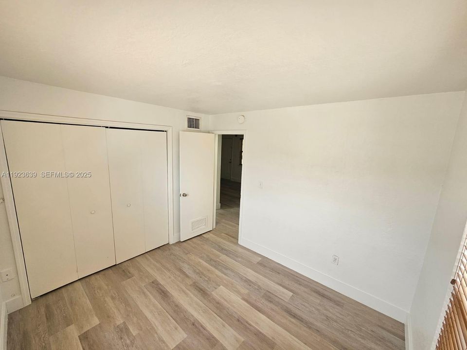 For Rent: $2,100 (2 beds, 1 baths, 631 Square Feet)