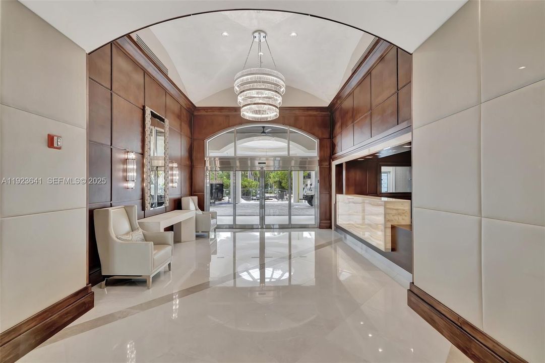 待售: $1,399,000 (2 贝兹, 2 浴室, 2070 平方英尺)