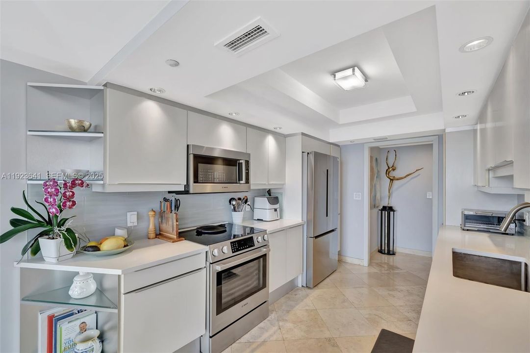 待售: $1,399,000 (2 贝兹, 2 浴室, 2070 平方英尺)