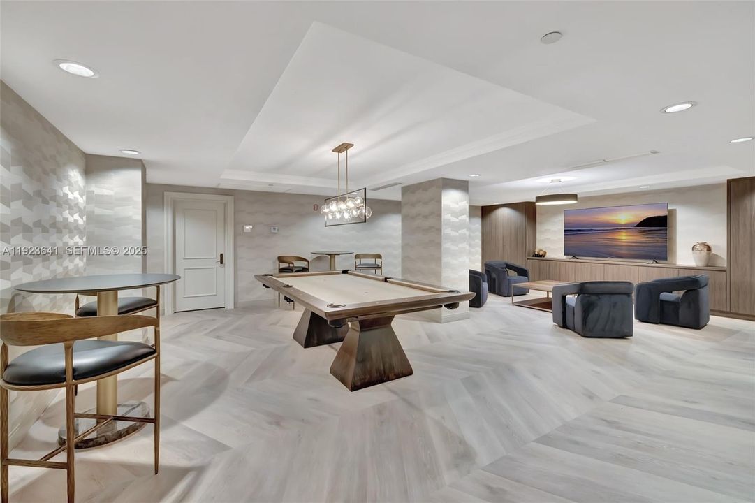 待售: $1,399,000 (2 贝兹, 2 浴室, 2070 平方英尺)