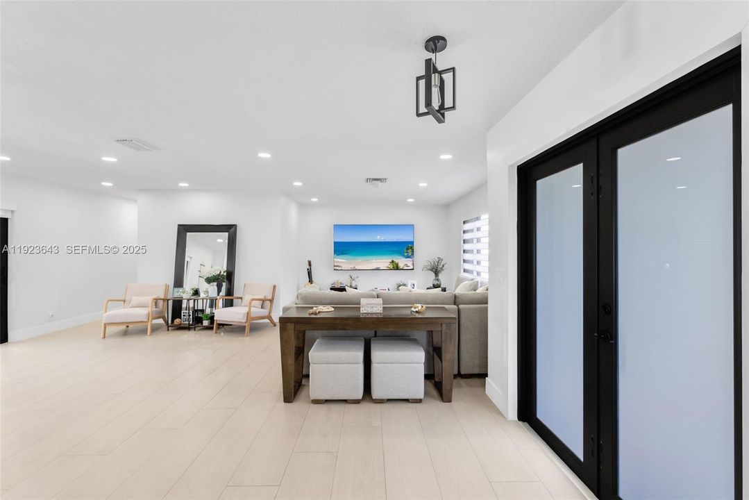 For Sale: $779,000 (3 beds, 2 baths, 1824 Square Feet)